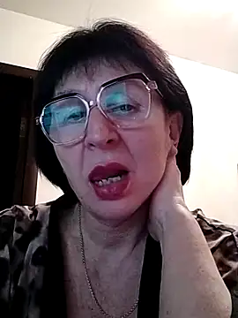 Snapshot of AlbinaXPretty chatting on 02-17-25, 09:52 AlbinaXPretty online show from 02-17-25, 09:52