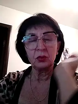 Snapshot of AlbinaXPretty chatting on 02-19-25, 09:25 AlbinaXPretty online show from 02-19-25, 09:25
