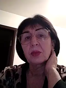 Snapshot of AlbinaXPretty chatting on 02-27-25, 09:36 AlbinaXPretty online show from 02-27-25, 09:36