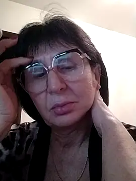Snapshot of AlbinaXPretty chatting on 03-19-25, 08:11 AlbinaXPretty online show from 03-19-25, 08:11