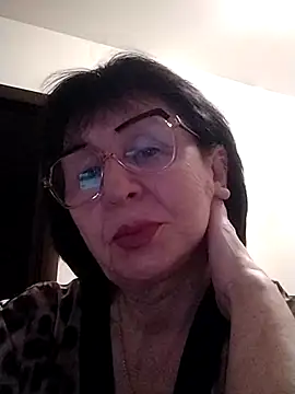 Snapshot of AlbinaXPretty chatting on 03-20-25, 09:02 AlbinaXPretty online show from 03-20-25, 09:02