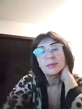 Snapshot of AlbinaXPretty chatting on 09-12-25, 08:20 AlbinaXPretty online show from 09-12-25, 08:20