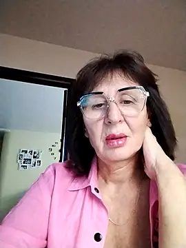 Snapshot of AlbinaXPretty chatting on 09-18-25, 08:05 AlbinaXPretty online show from 09-18-25, 08:05