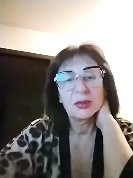 Snapshot of AlbinaXPretty chatting on 10-02-25, 07:43 AlbinaXPretty online show from 10-02-25, 07:43