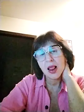 Snapshot of AlbinaXPretty chatting on 10-16-25, 08:32 AlbinaXPretty online show from 10-16-25, 08:32