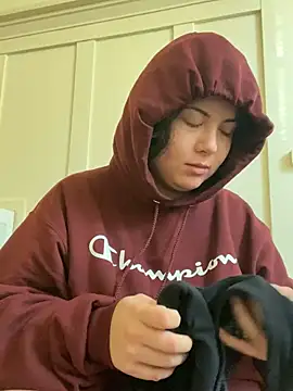 xocrybaby online show from 12-15-24, 04:37