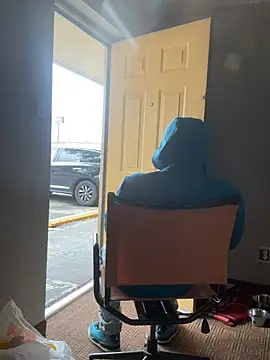 Stressreliever82 online show from 04-19-26, 05:34