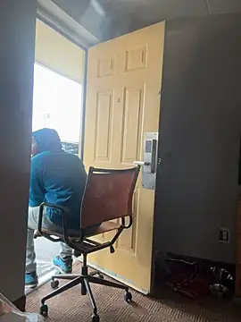 Stressreliever82 online show from 04-19-26, 06:10