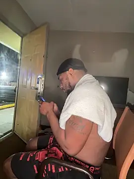 Stressreliever82 online show from 04-20-26, 08:28