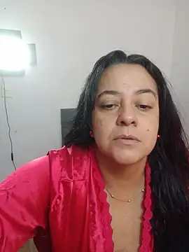 Snapshot of lucia_vonne_ chatting on 06-11-26, 06:50 lucia vonne online show from 06-11-26, 06:50