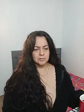 Snapshot of lucia_vonne_ chatting on 06-14-26, 04:14 lucia vonne online show from 06-14-26, 04:14
