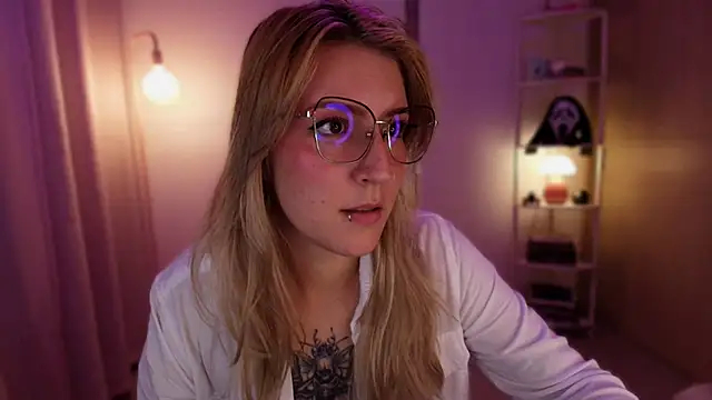 Dakotaa  online show from 04-24-26, 01:30