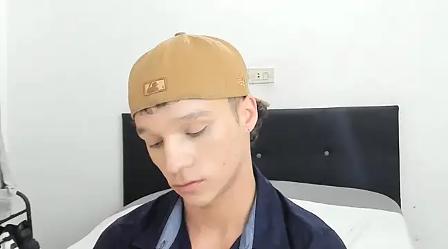 angelcortes online show from 12-31-24, 02:14