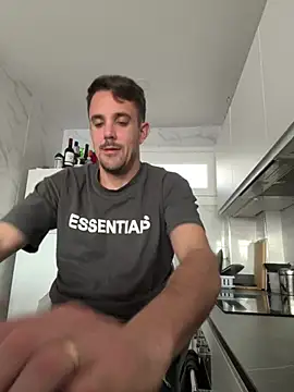 julian333 online show from 03-12-25, 05:17