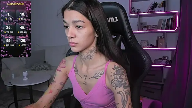 vinkitinkii online show from 12-24-24, 06:33