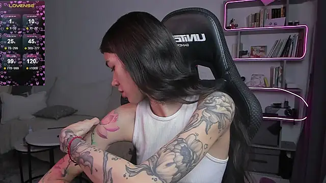 vinkitinkii online show from 02-27-25, 06:40