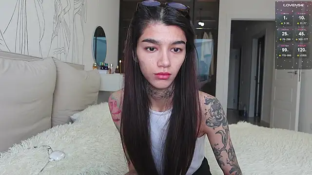 vinkitinkii online show from 11-17-25, 07:14