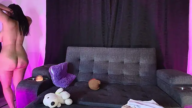 yungelitamor  online show from 07-20-26, 05:11