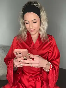 petrouchkaaa  online show from 01-24-25, 09:15