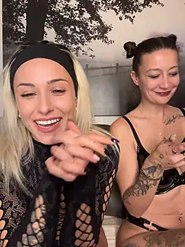 petrouchkaaa  online show from 02-13-25, 08:45