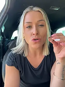 petrouchkaaa  online show from 03-24-26, 09:47