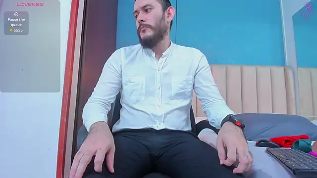 Snapshot of jeanpiere_ chatting on 12-18-25, 05:13 jeanpiere online show from 12-18-25, 05:13