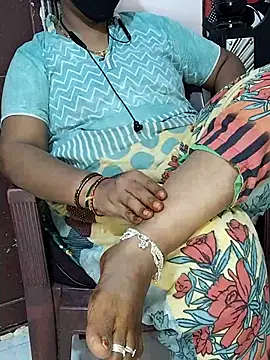 yours-kavaya online show from 11-25-25, 03:23