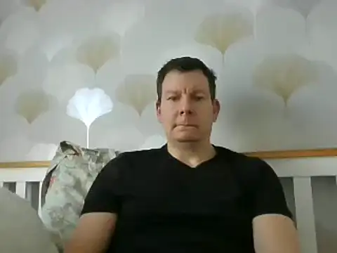 Snapshot of calibersmith chatting on 11-02-25, 11:45 calibersmith online show from 11-02-25, 11:45