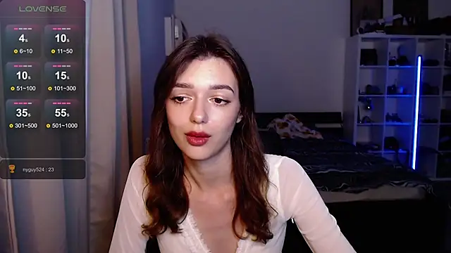 Snapshot of olivia_jeas chatting on 03-05-25, 12:49 olivia jeas online show from 03-05-25, 12:49