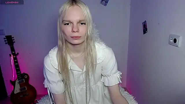 Emily Nyaffee online show from 01-15-26, 10:20