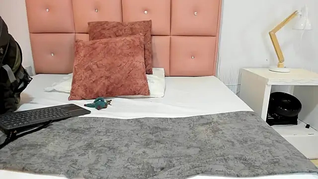 lhiamfit online show from 12-16-25, 01:54