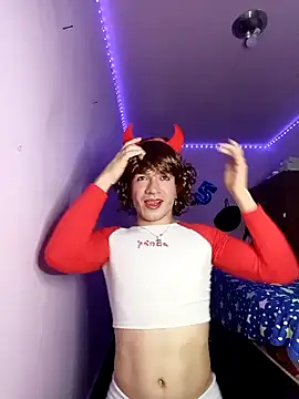 Snapshot of Youngsterhot chatting on 01-09-26, 12:57 Youngsterhot online show from 01-09-26, 12:57