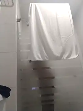 Snapshot of Renooo04 chatting on 02-06-26, 05:01 Renooo04 online show from 02-06-26, 05:01