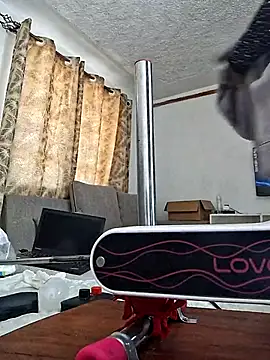 Snapshot of hornycreamybabe chatting on 03-04-25, 09:40 hornycreamybabe online show from 03-04-25, 09:40