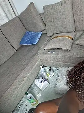 Snapshot of hornycreamybabe chatting on 12-02-25, 03:18 hornycreamybabe online show from 12-02-25, 03:18