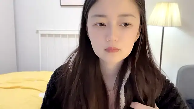 A-xena online show from 02-25-25, 02:25