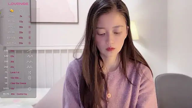 A-xena online show from 02-28-25, 01:58