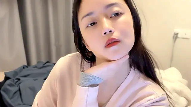 A-xena online show from 03-15-25, 01:51