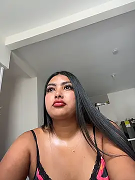 NatashaBrown12 online show from 10-27-25, 01:04