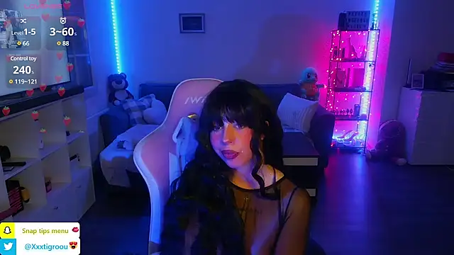 PetiteAngel666 online show from 02-02-25, 04:59