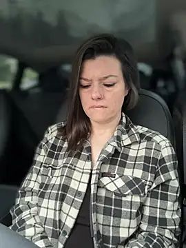 Snapshot of LadyLena1 chatting on 01-03-25, 04:37 LadyLena1 online show from 01-03-25, 04:37