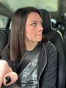 Snapshot of LadyLena1 chatting on 01-07-25, 06:24 LadyLena1 online show from 01-07-25, 06:24