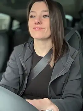 Snapshot of LadyLena1 chatting on 02-23-25, 04:24 LadyLena1 online show from 02-23-25, 04:24