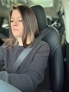 Snapshot of LadyLena1 chatting on 03-04-25, 10:05 LadyLena1 online show from 03-04-25, 10:05