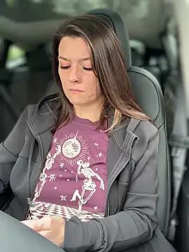 Snapshot of LadyLena1 chatting on 03-11-25, 11:04 LadyLena1 online show from 03-11-25, 11:04