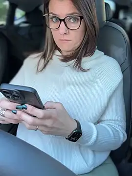 Snapshot of LadyLena1 chatting on 09-15-25, 03:45 LadyLena1 online show from 09-15-25, 03:45