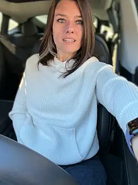 Snapshot of LadyLena1 chatting on 10-14-25, 04:08 LadyLena1 online show from 10-14-25, 04:08