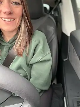 Snapshot of LadyLena1 chatting on 12-05-25, 06:59 LadyLena1 online show from 12-05-25, 06:59