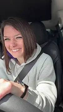 LadyLena1 online show from 06-18-26, 06:12