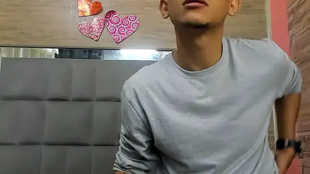 Snapshot of chicasirbo chatting on 02-16-25, 07:49 chicasirbo online show from 02-16-25, 07:49